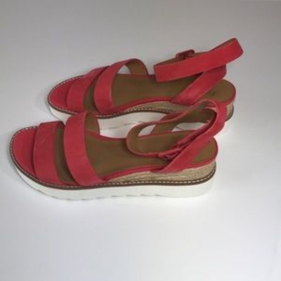 Franco Sarto Connolly Suede Ankle Strap Wedges - Picture 4 of 6